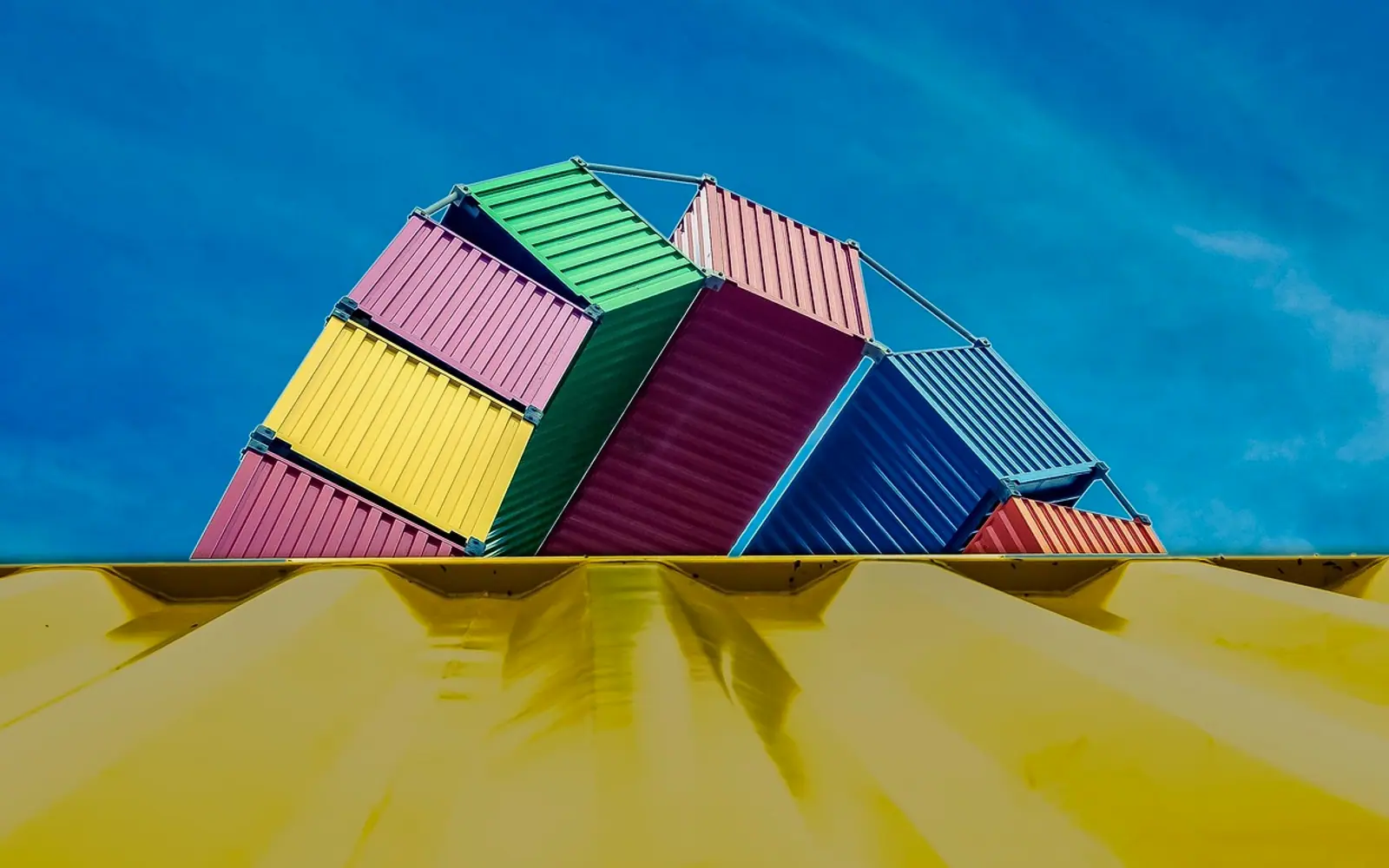 Architecture, container and color
